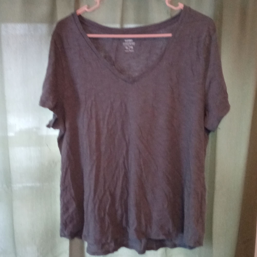 Old Navy XL grey v-neck tee
